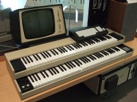 De digitale Fairlight CMI synthesizer. / Bron: Joho345, Wikimedia Commons (Publiek domein)