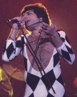 Freddie Mercury / Bron: Carl Lender, Wikimedia Commons (CC BY-SA-3.0)